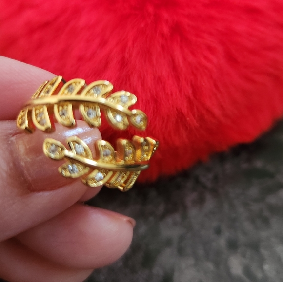 leaf 🍃 gold adjustable ring - Picture 3 of 4